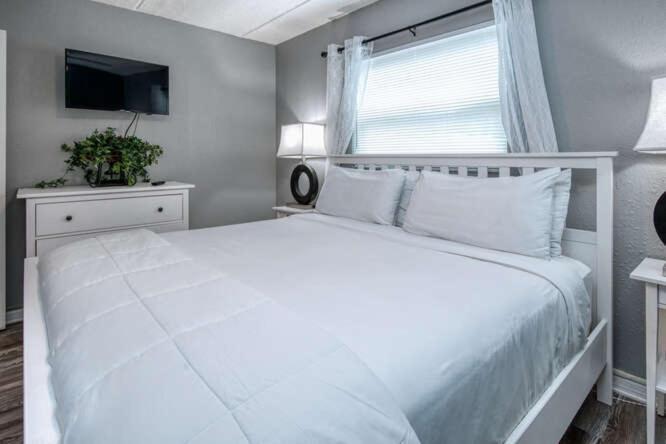 Sunset Beach Suites 세인트피트비치 외부 사진